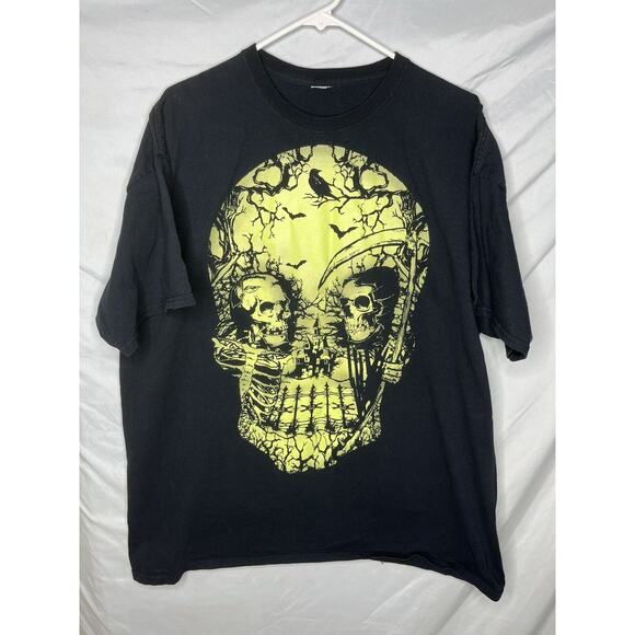 Goth Grunge Skulls Reaper Glow in the Dark Spooky Print T-shirt 2XL Vintage Y2K - Picture 1 of 4